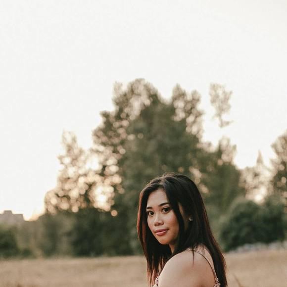 Meet your Posher, Riana - Picture 1 of 1